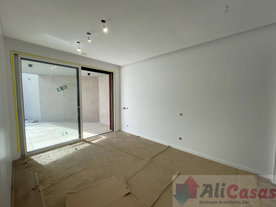 Apartamento T3 para Venda em São Martinho do Porto Foto 18