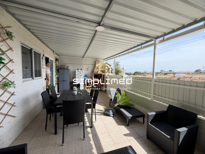 Moradia T2 para Venda em Amora Foto 16