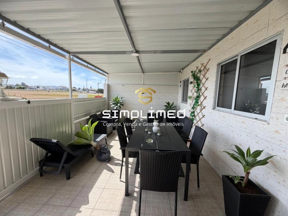 Moradia T2 para Venda em Amora Foto 2