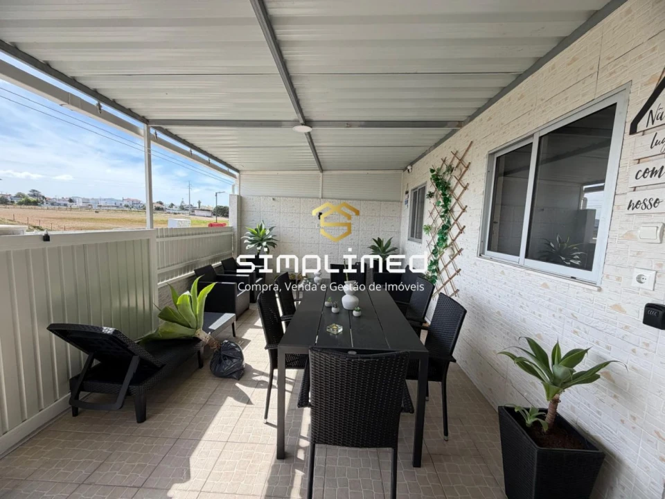 Moradia T2 para Venda em Amora Foto 4