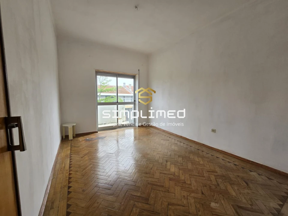 Apartamento T2 para Venda em Barreiro e Lavradio Foto 17