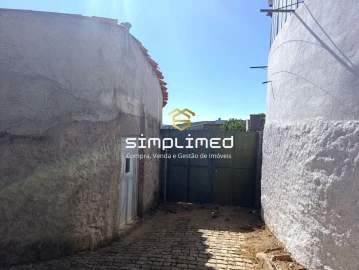 Moradia T4 para Venda em Três Povos