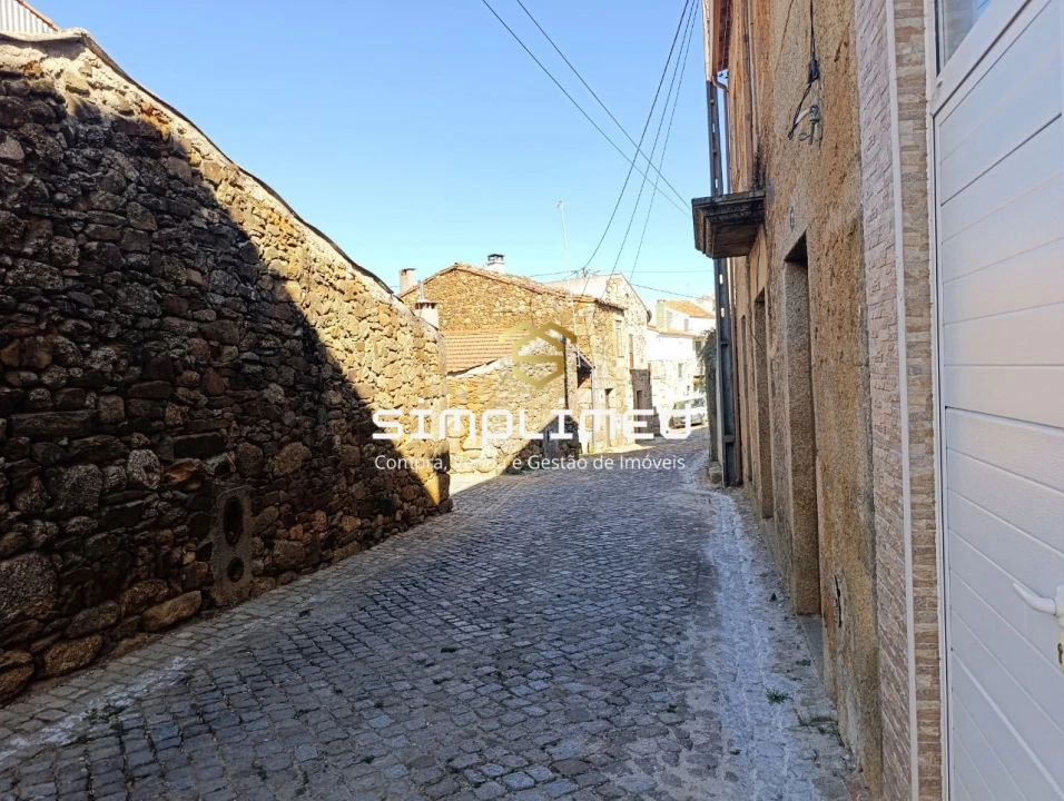 Moradia T4 para Venda em Três Povos Foto 46