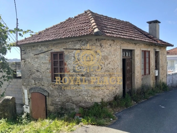 Moradia T2 para Venda em O. Azeméis, Riba-Ul, Ul, Macinhata Seixa, Madail Foto 2