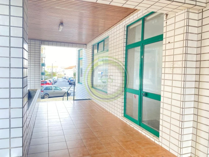 Loja para Venda em Aver-O-Mar, Amorim e Terroso Foto 3