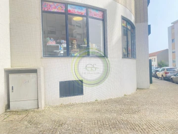 Loja para Trespasse em Aver-O-Mar, Amorim e Terroso