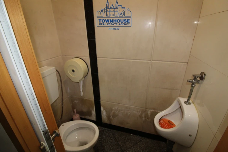 Loja para Venda em Pontinha e Famões Foto 14