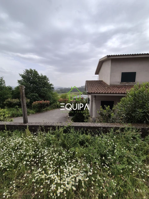 Moradia T3 para Venda em Torrados e Sousa