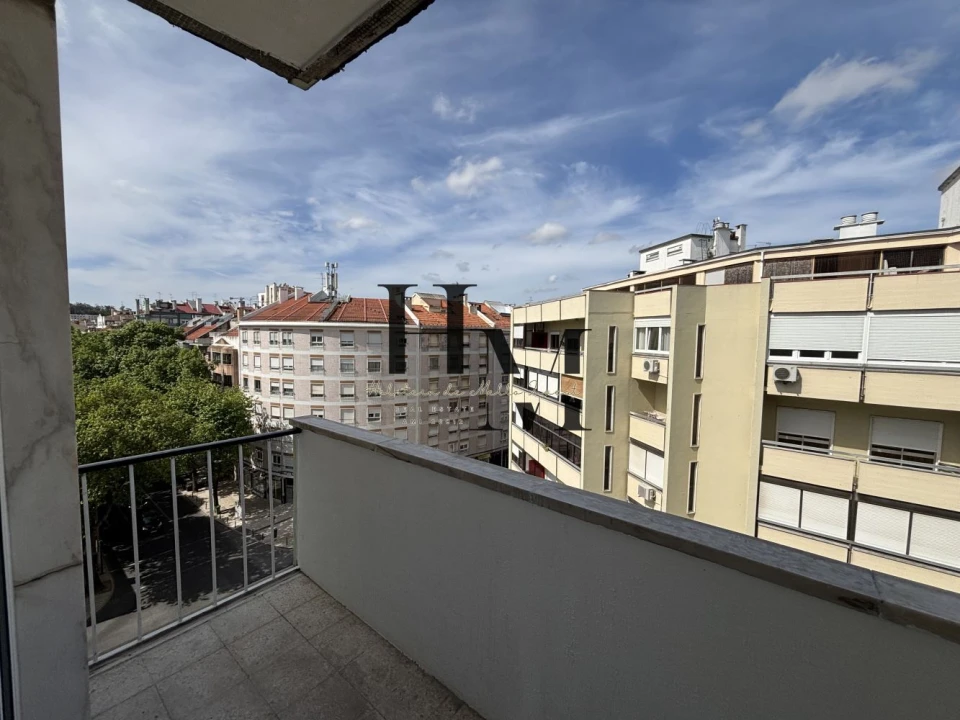 Apartamento T3 para Venda em Benfica Foto 17