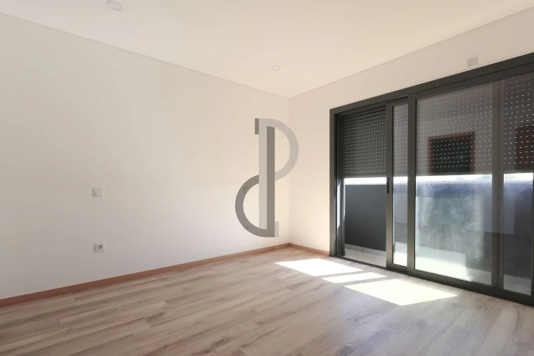 Apartamento T2 para Venda em Pedroso e Seixezelo Foto 11