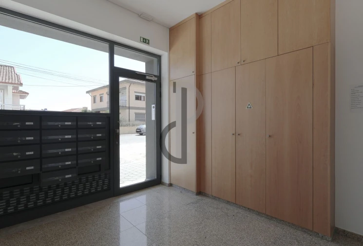 Apartamento T2 para Venda em Pedroso e Seixezelo Foto 2
