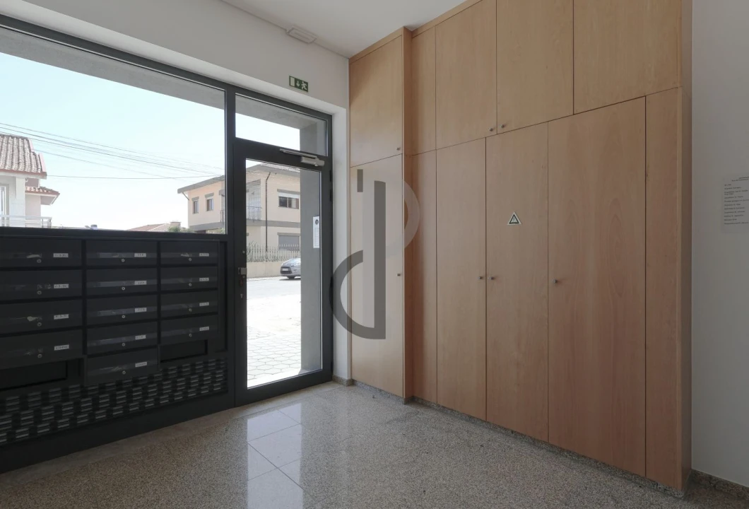 Apartamento T2 para Venda em Pedroso e Seixezelo Foto 2