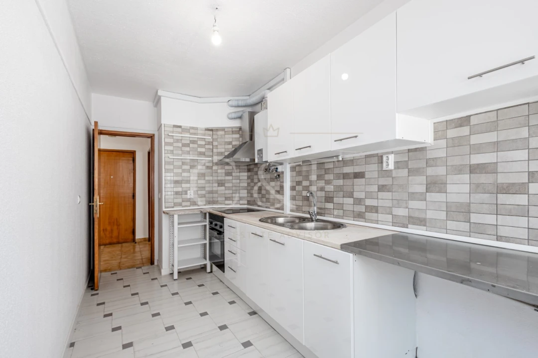 Apartamento T3 para Venda em Costa da Caparica Foto 13
