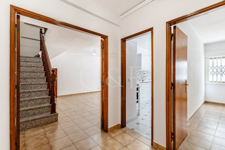 Apartamento T3 para Venda em Costa da Caparica Foto 8