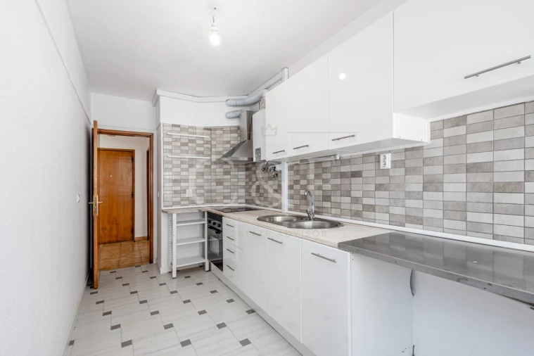 Apartamento T3 para Venda em Costa da Caparica Foto 13