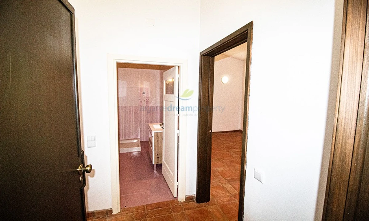 Moradia T4 para Venda em Loule (São Sebastião) Foto 13