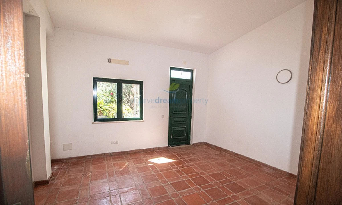 Moradia T4 para Venda em Loule (São Sebastião) Foto 15