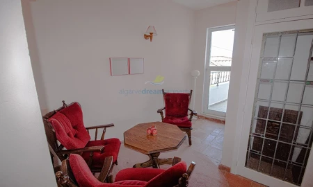 Moradia T4 para Venda em Loule (São Sebastião)