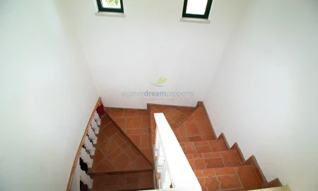 Moradia T4 para Venda em Loule (São Sebastião)