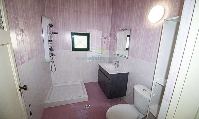 Moradia T4 para Venda em Loule (São Sebastião) Foto 25