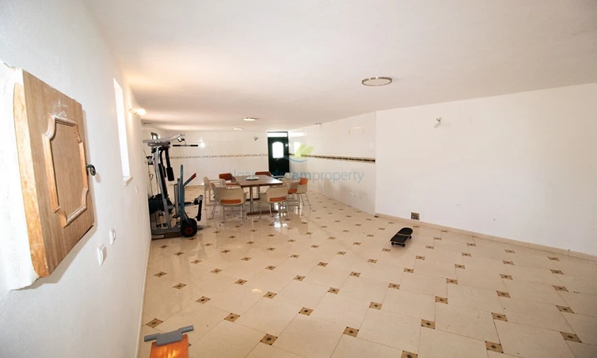 Moradia T4 para Venda em Loule (São Sebastião) Foto 32