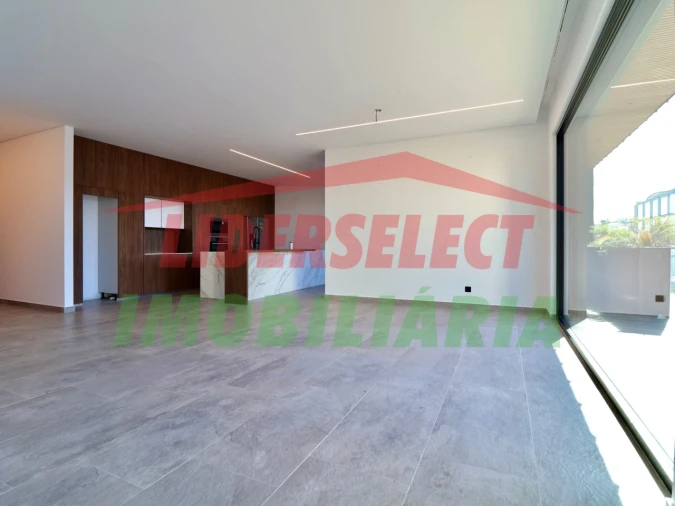 Apartamento T3 para Venda em Lourinhã e Atalaia Foto 2