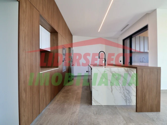 Apartamento T3 para Venda em Lourinhã e Atalaia Foto 5