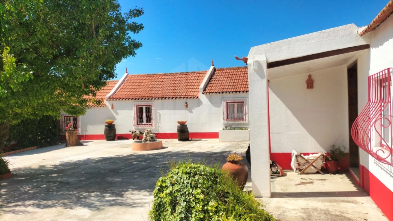 Quinta T3 para Venda em Sesimbra (Castelo) Foto 1