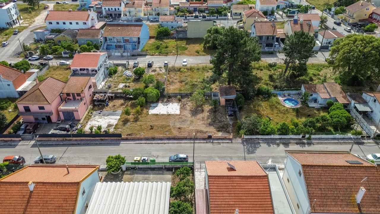 Terreno para Venda em Quinta do Conde Foto 2