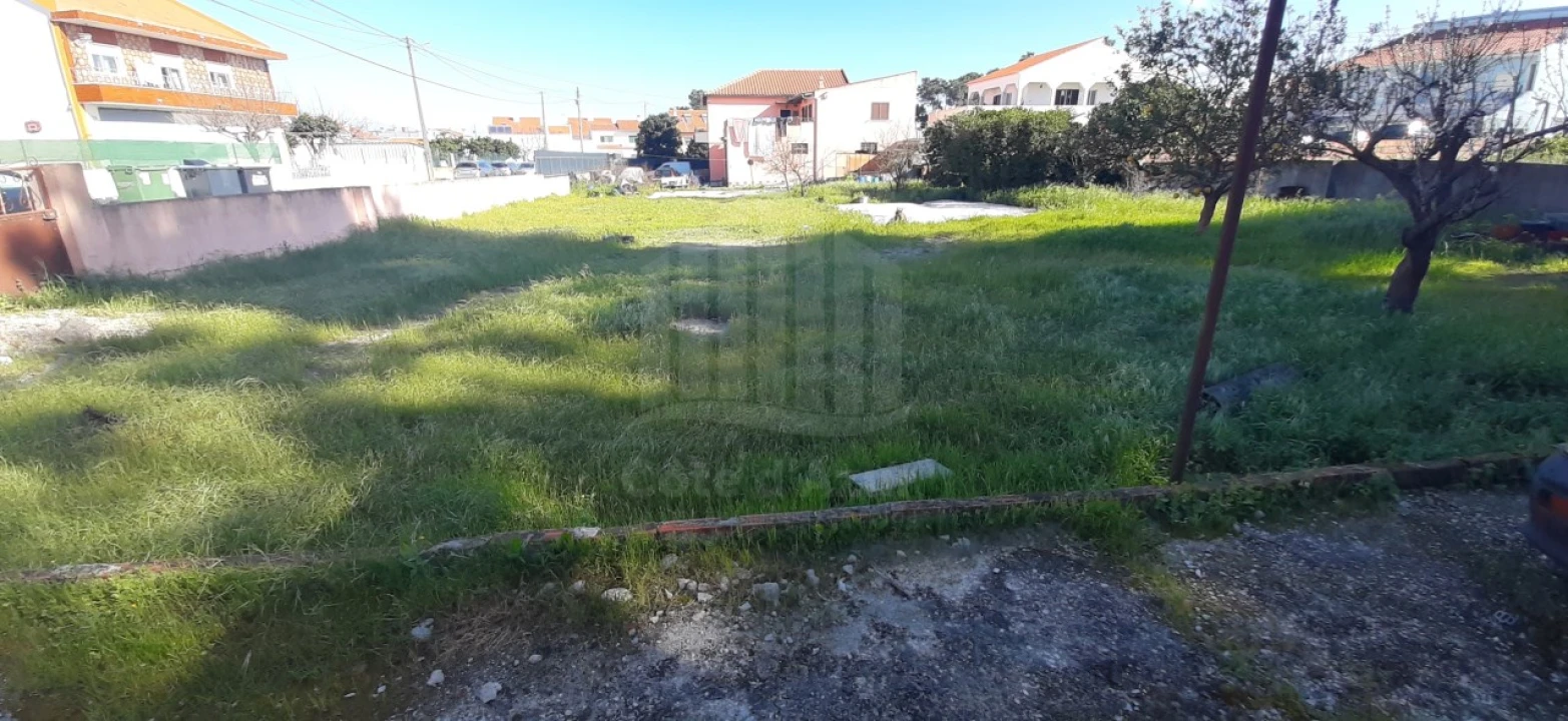Terreno para Venda em Quinta do Conde Foto 9