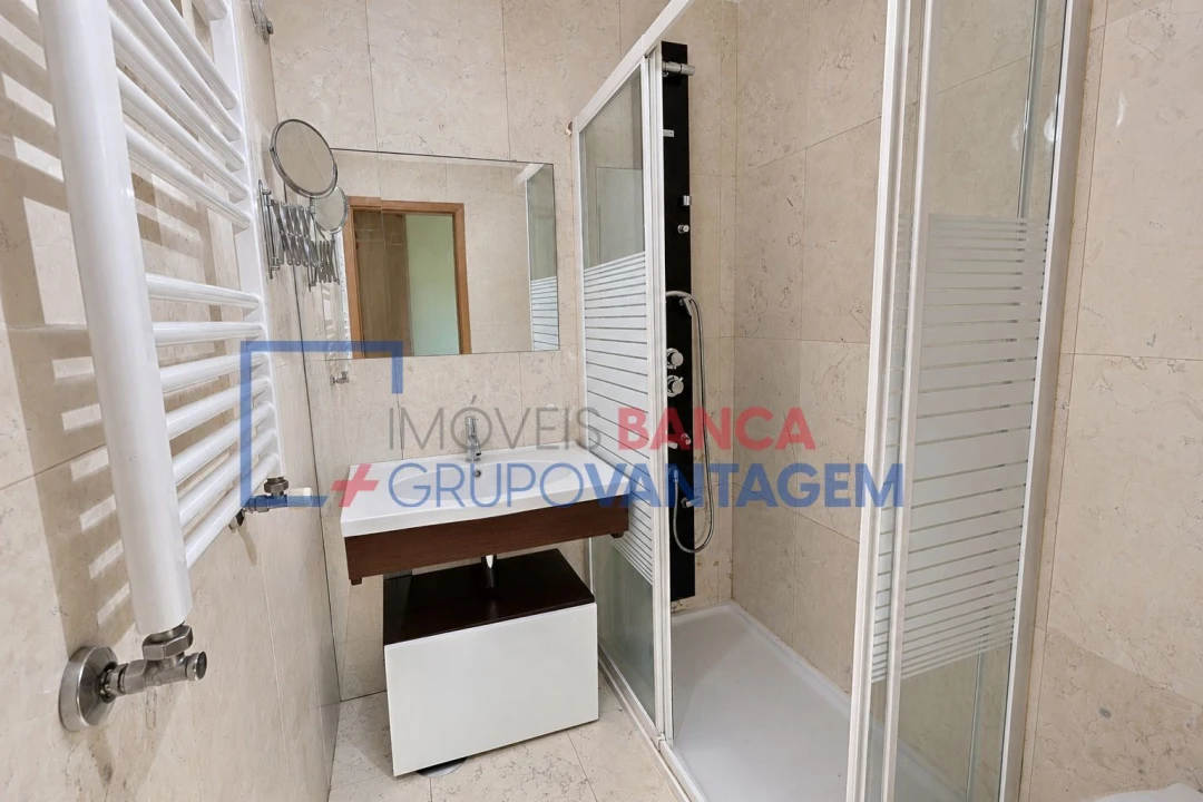 Apartamento T3 para Venda em Ramalde Foto 13