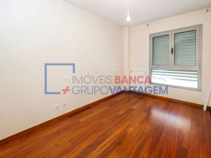 Apartamento T3 para Venda em Ramalde Foto 19
