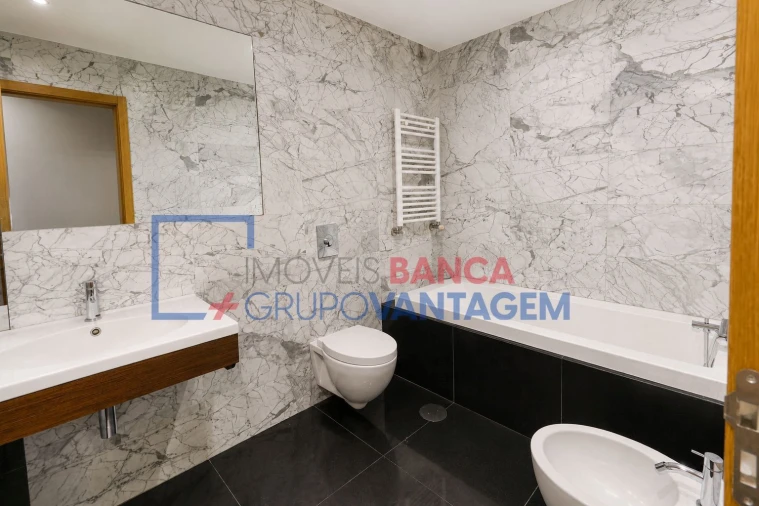 Apartamento T3 para Venda em Ramalde Foto 22