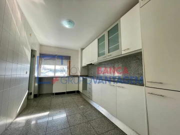 Apartamento T4 para Venda em Custóias, Leça do Balio e Guifões