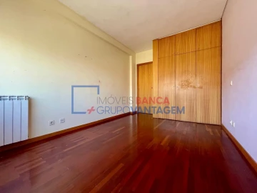 Apartamento T4 para Venda em Custóias, Leça do Balio e Guifões