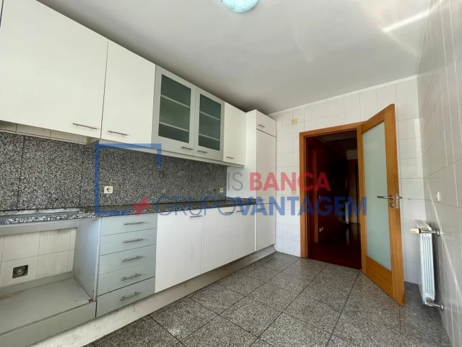 Apartamento T4 para Venda em Custóias, Leça do Balio e Guifões Foto 10
