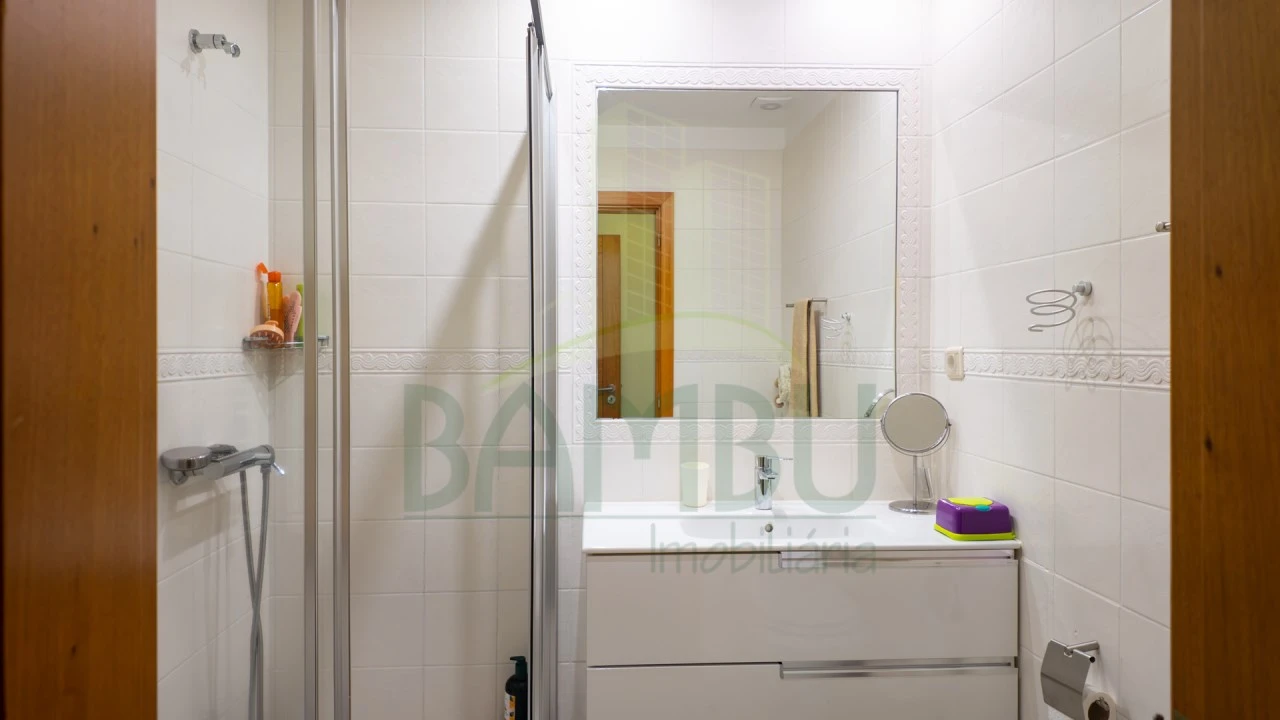 Moradia T4 para Venda em Vilar de Mouros Foto 25