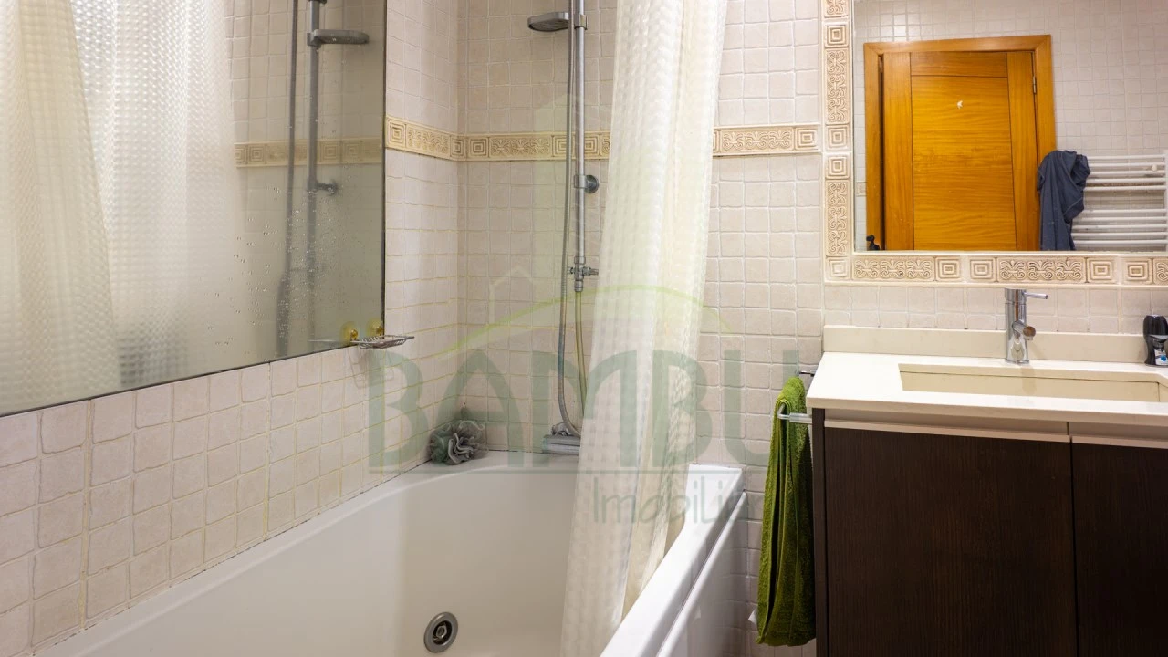 Moradia T4 para Venda em Vilar de Mouros Foto 27