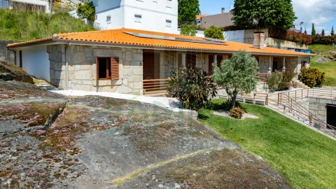 Moradia T4 para Venda em Vilar de Mouros