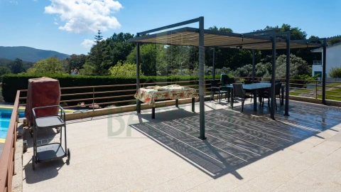 Moradia T4 para Venda em Vilar de Mouros