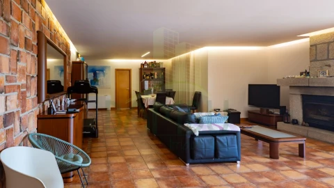 Moradia T4 para Venda em Vilar de Mouros