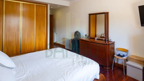 Moradia T4 para Venda em Vilar de Mouros