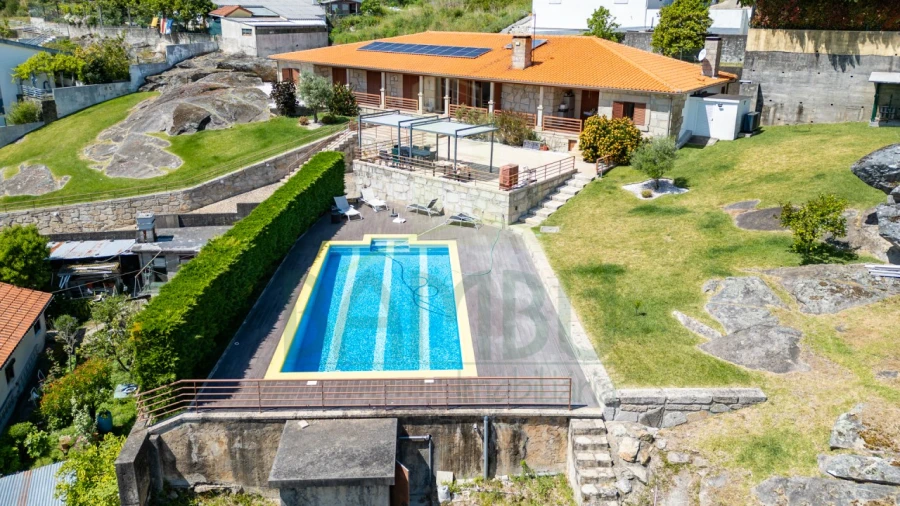 Moradia T4 para Venda em Vilar de Mouros