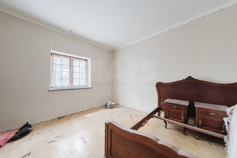 Moradia T2 para Venda em Atouguia da Baleia Foto 11