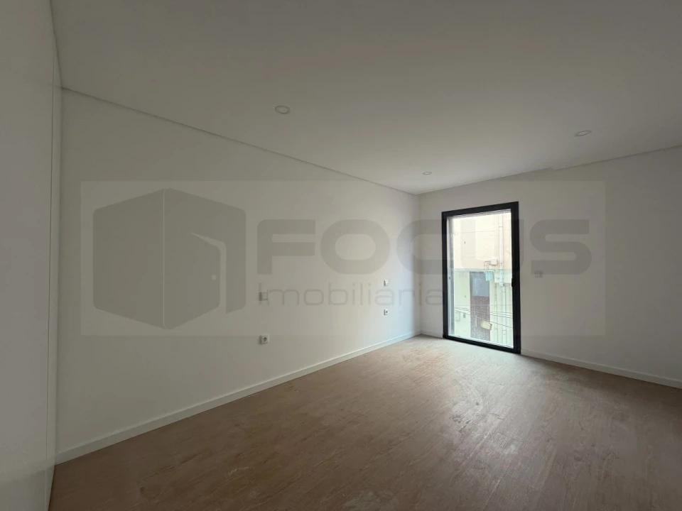 Apartamento T2 para Venda em Esgueira Foto 12