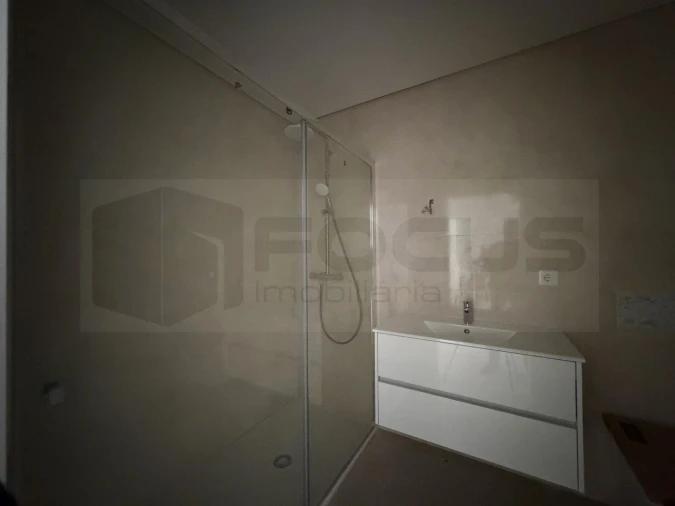 Apartamento T1 para Venda em Esgueira Foto 9