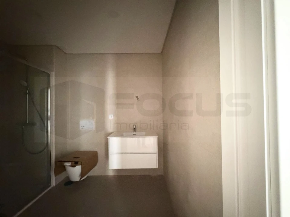 Apartamento T1 para Venda em Esgueira Foto 5
