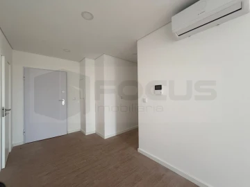 Apartamento T1 para Venda em Esgueira