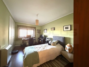 Apartamento T3 para Venda em Glória e Vera Cruz