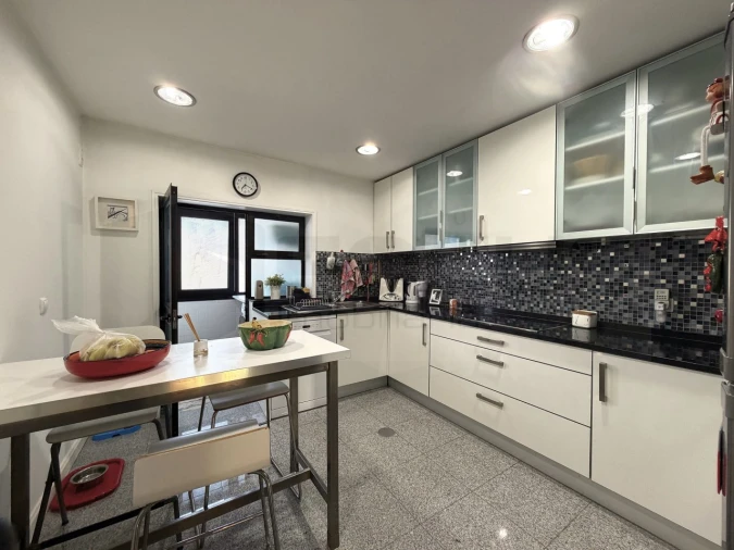 Apartamento T3 para Venda em Glória e Vera Cruz Foto 10